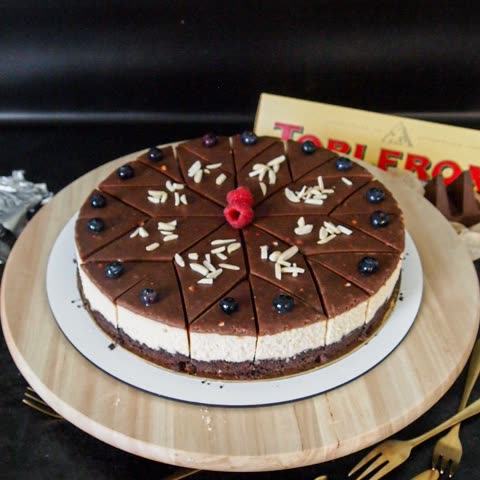 Torcik Toblerone średnica 24cm